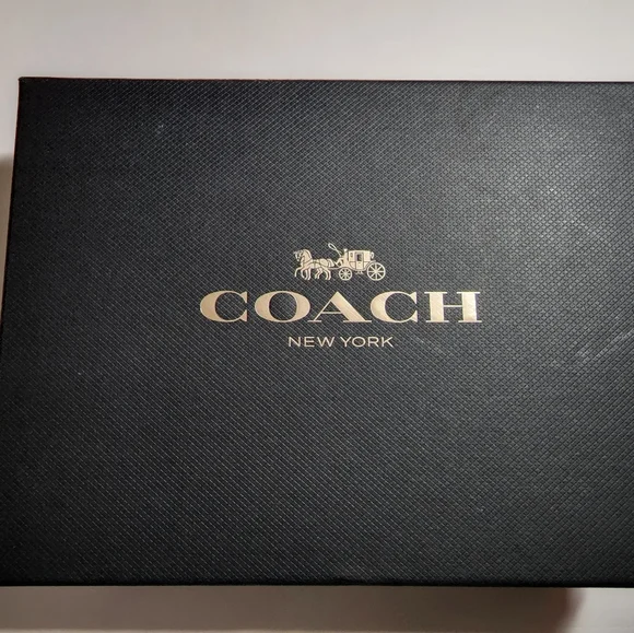 Coach Wristlet - Picture 7 of 7